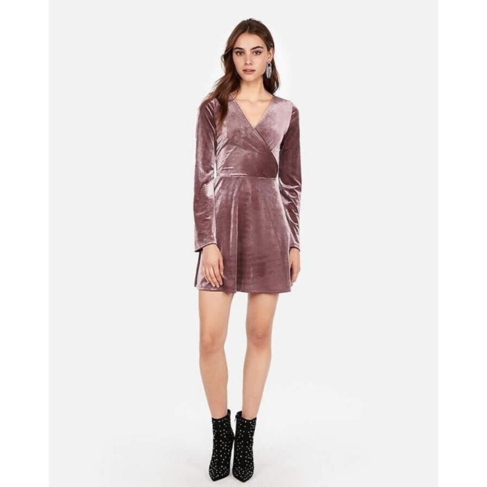 $89 NWOT Express velvet ribbed faux wrap mini dress S